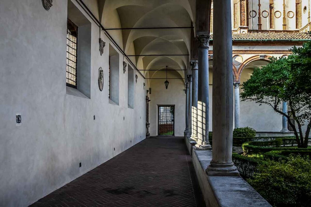 Krużganek w Kosciele Santa Maria delle Grazie w Mediolanie