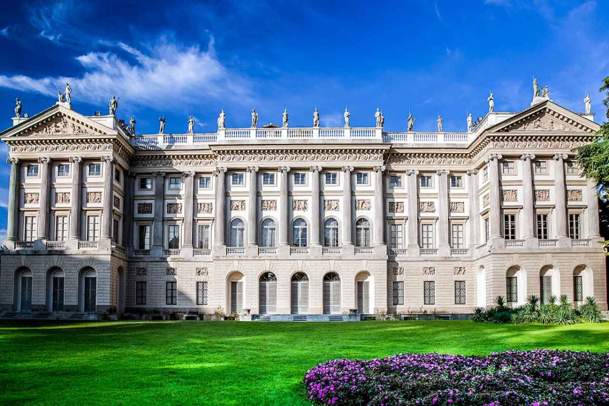 Galeria Sztuki Współczesnej (Galleria Arte Moderna - GAM- w Mediolanie, znana z bogatej kolekcji sztuki nowoczesnej i współczesnej, mieszcząca się w zabytkowym pałacu