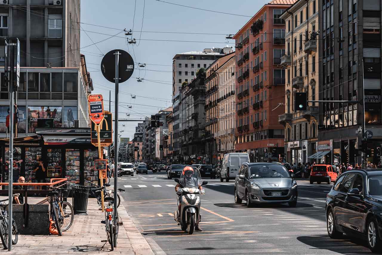 Corso Buenos Aires in Milan - a bustling shopping street with a variety of stores and a crowd of passersby
