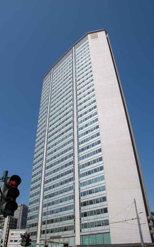 Wieża Pirelli w Mediolanie, symbol nowoczesnej architektury miasta