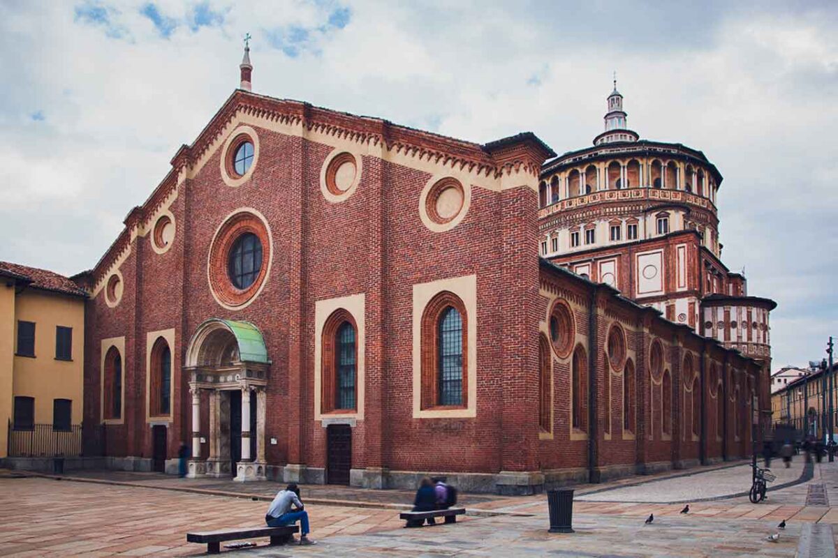 Kościół Santa Maria delle Grazie w Mediolanie, słynny z fresku „Ostatnia Wieczerza” autorstwa Leonarda da Vinci